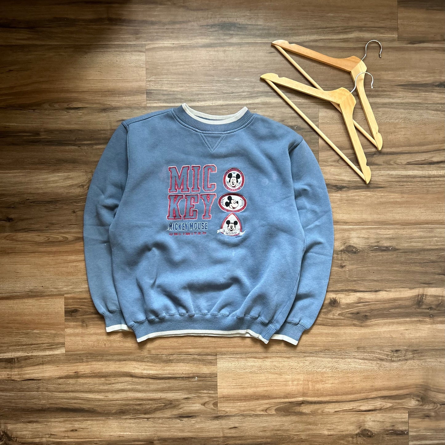 Mickey Mouse Embroidered Unlimited Crewneck - L