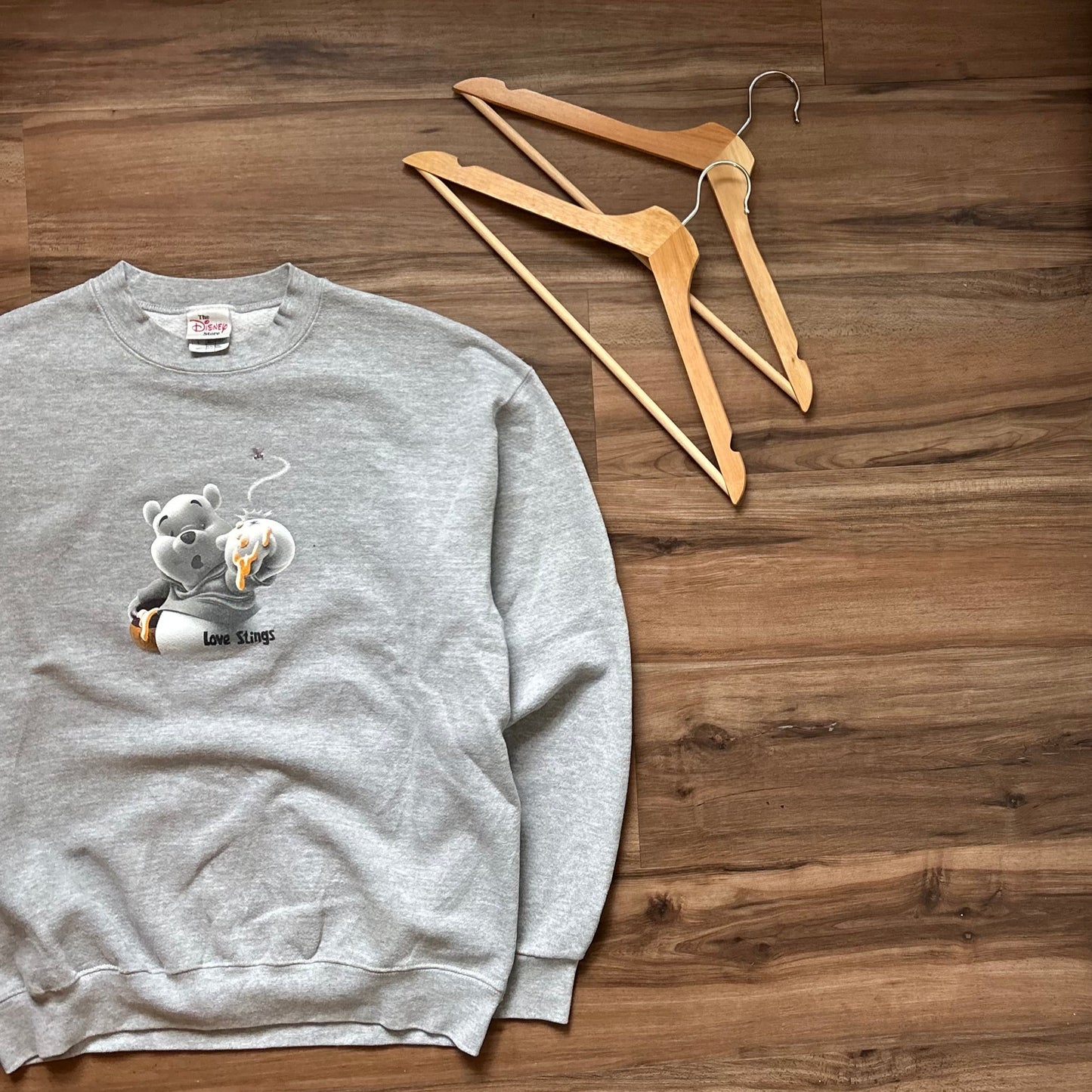 Made in USA Winnie the Pooh "Love Stings" Crewneck - L