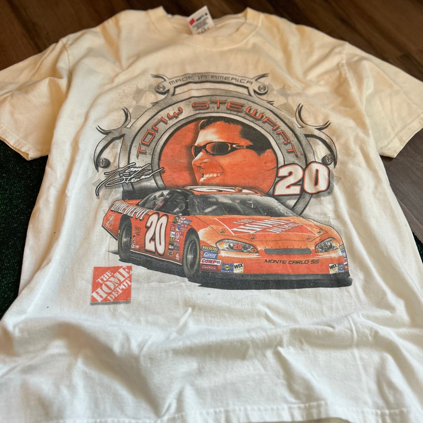 2006 Tony Stewart Nascar Shirt - L