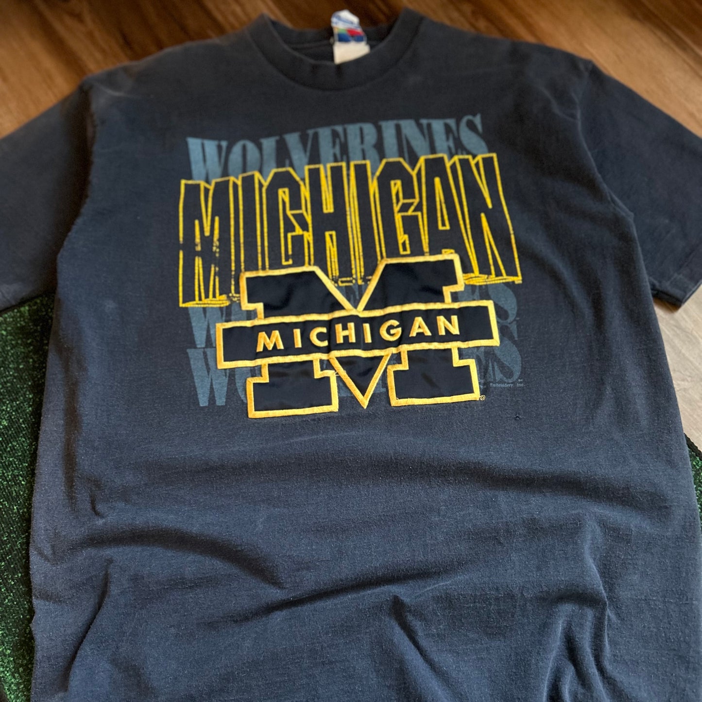 Michigan Wolverines Embroidered Shirt - XL