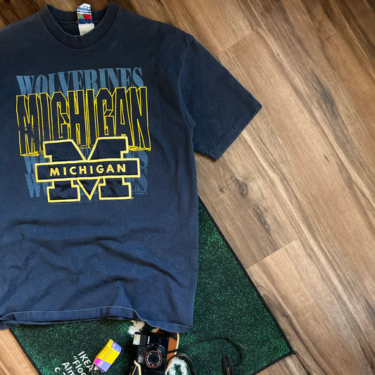 Michigan Wolverines Embroidered Shirt - XL