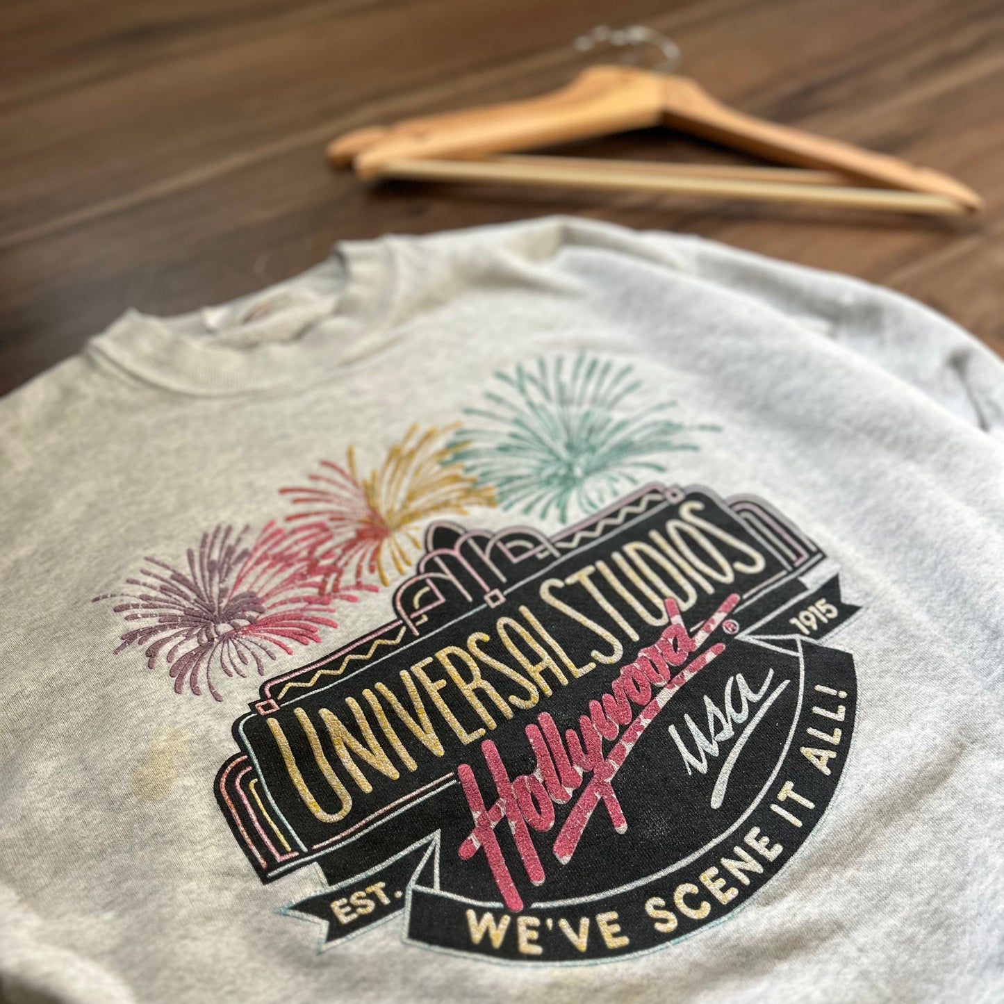 Universal Studios Crewneck - M