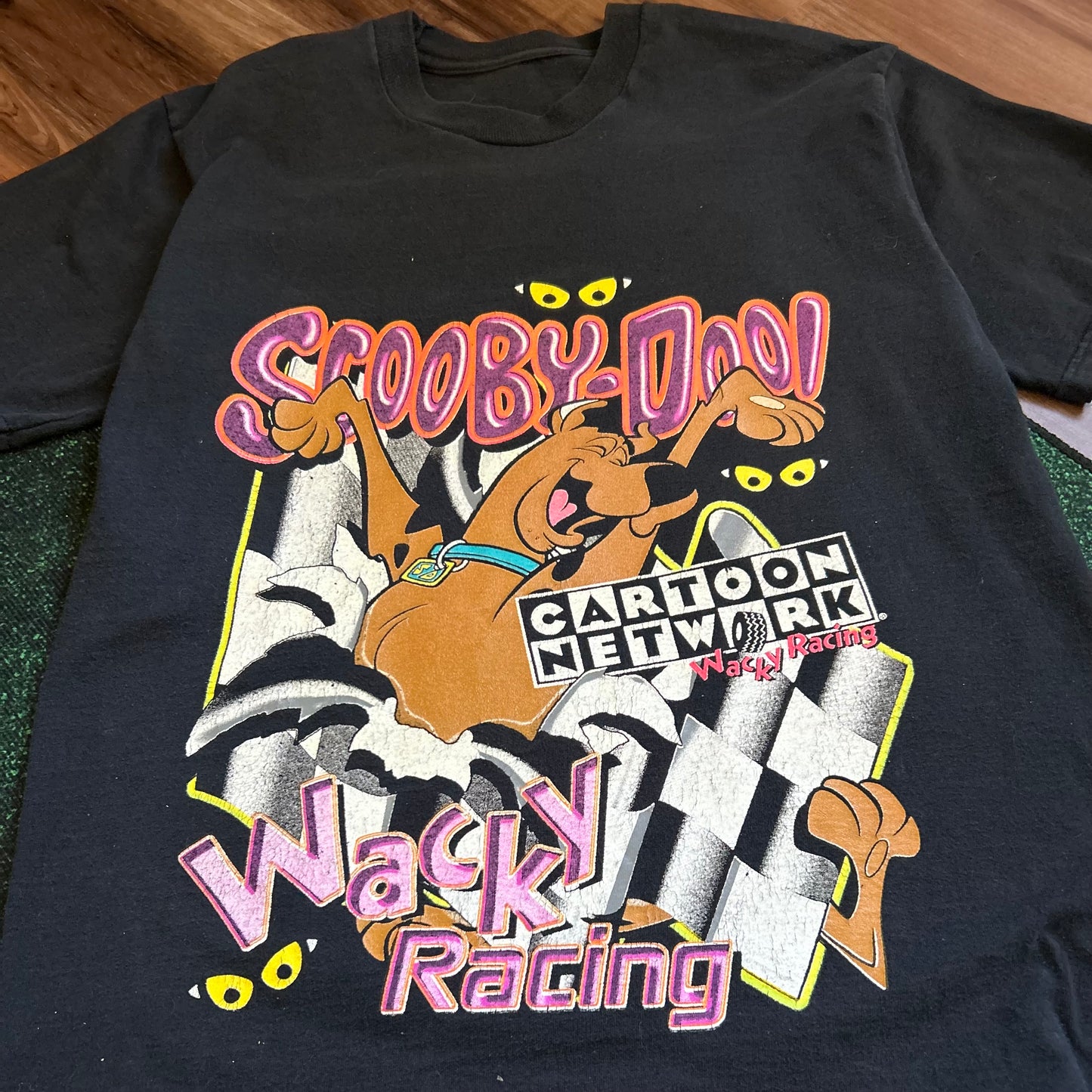 1999 Scooby-Doo Wacky Racing Shirt - Fits like a L