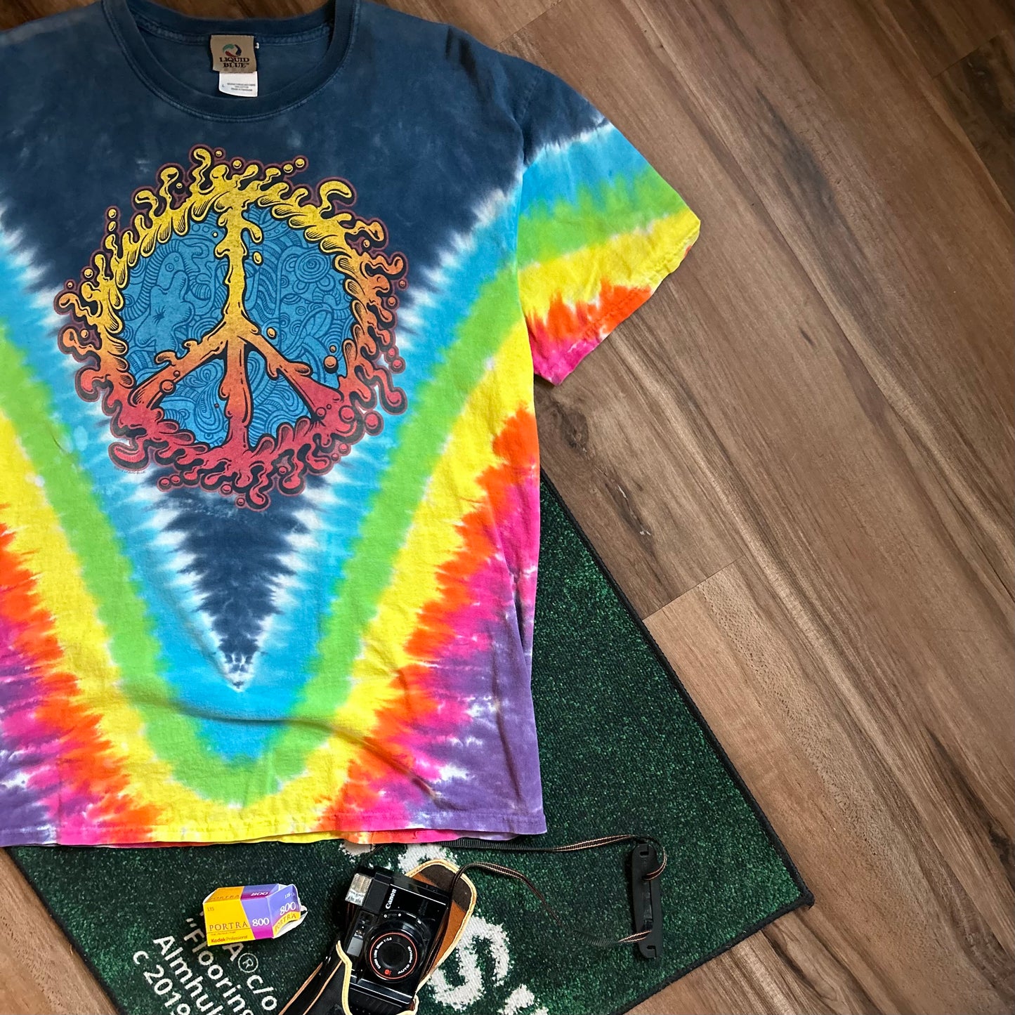 Liquid Blue Tie Dye Peace Sign Shirt - L